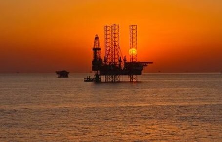 شركات الغاز والنفط الخدمات القانونية لقطاع البترول والغاز